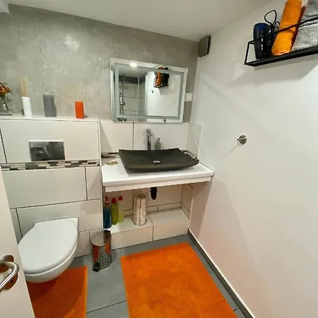 דירה Gemuetliche Moeblierte Souterrain