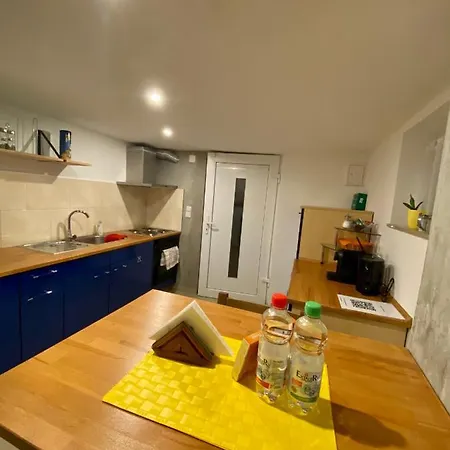 Appartement Gemuetliche Moeblierte Souterrain Hanovre